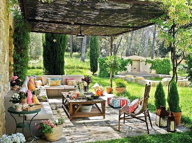 Outdoor Decor Ideas In A Budget, How To Decorate My Patio On A Budget